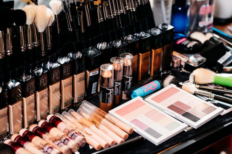 16 Maybelline NYFW Runway Appears to be like – Broke and Stunning